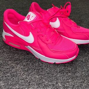 women’s nike air max excee hyper pink 
size: 8 
uk: 5.5
br:37.5
cm:25
eur:39